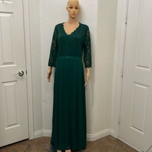 Missmny Dress Sz XL V Neck Hunter Christmas Green Floral Lace Formal Holiday NEW